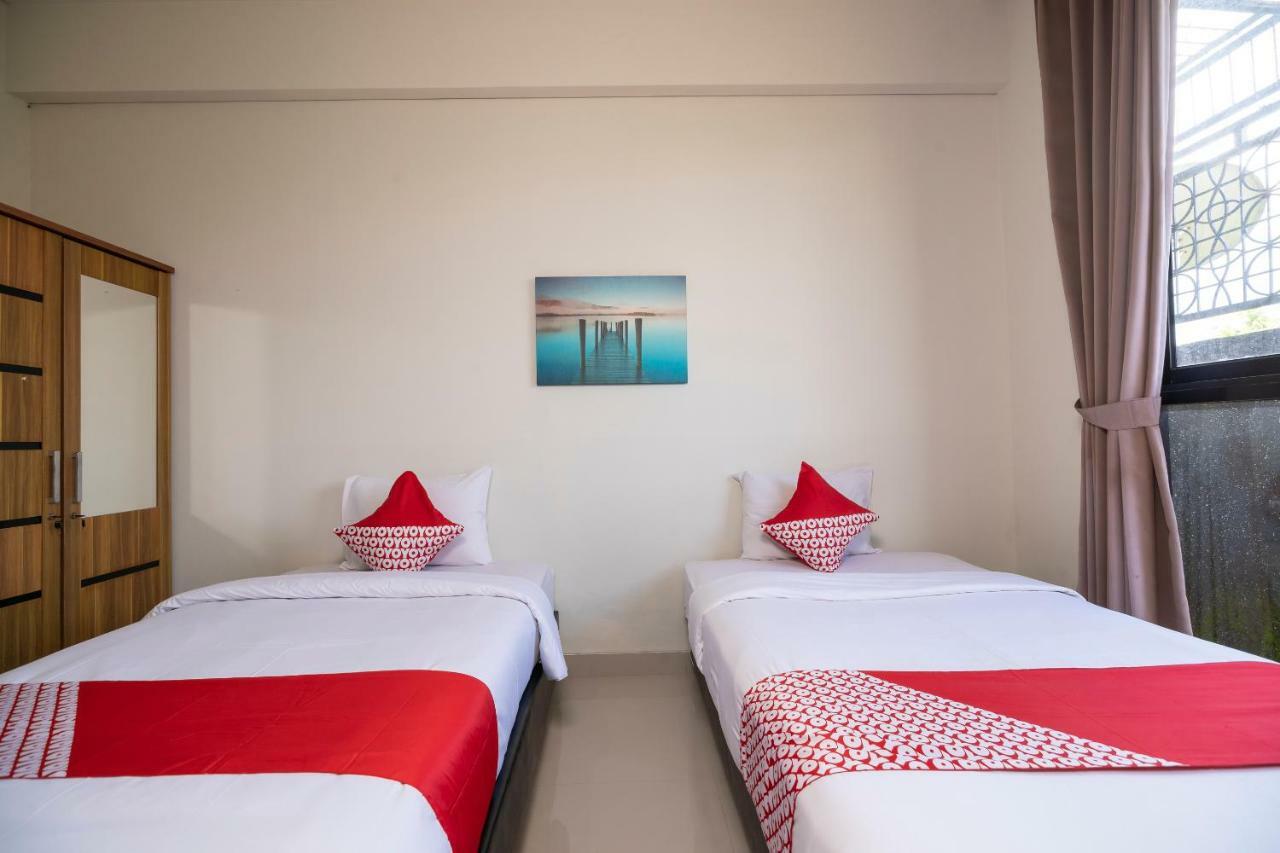 Oyo 697 Olivia Inn Denpasar Legian Exterior foto