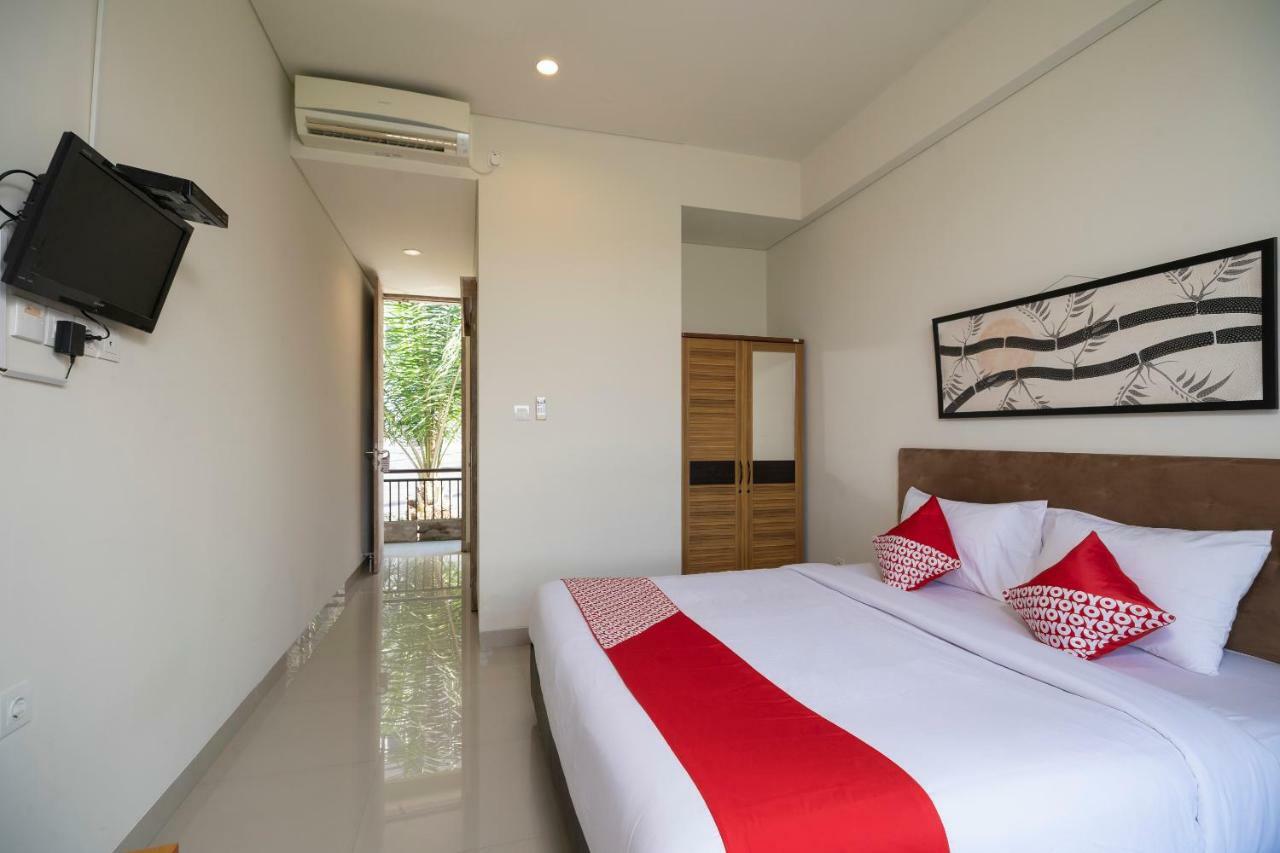 Oyo 697 Olivia Inn Denpasar Legian Exterior foto