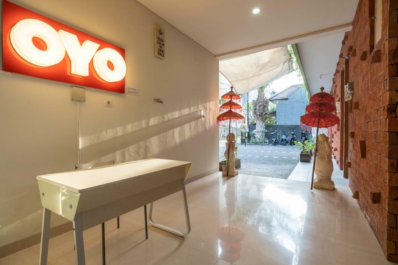 Oyo 697 Olivia Inn Denpasar Legian Exterior foto